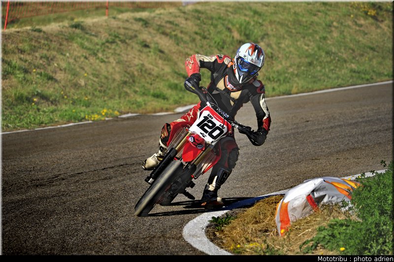 morvan_01_supermotard_alp_huez_2009