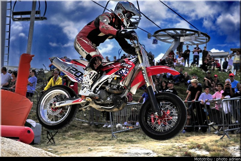 morvan_15_supermotard_alp_huez_2009