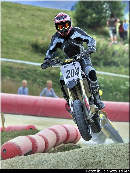 naze_01_supermotard_alp_huez_2009