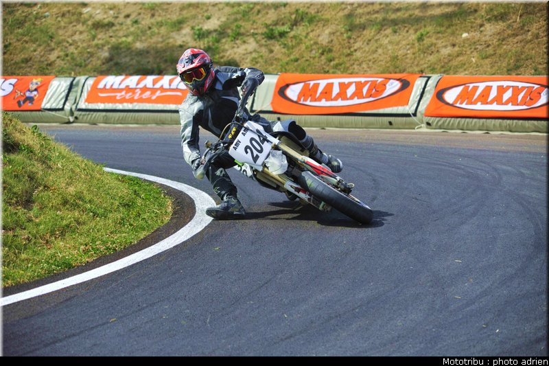 naze_06_supermotard_alp_huez_2009