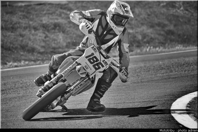 peron_1_supermotard_alp_huez_2009