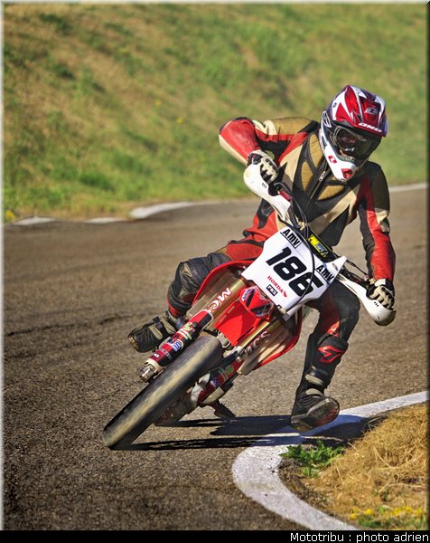 peron_2_supermotard_alp_huez_2009
