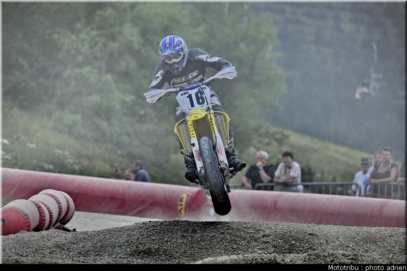 perret_06_supermotard_alp_huez_2009