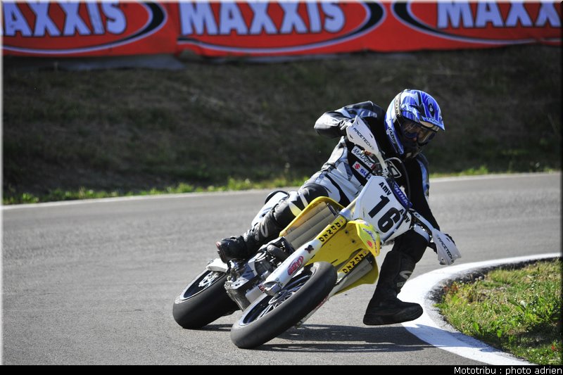 perret_15_supermotard_alp_huez_2009