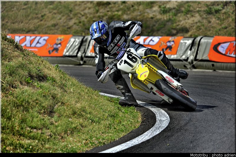 perret_20_supermotard_alp_huez_2009