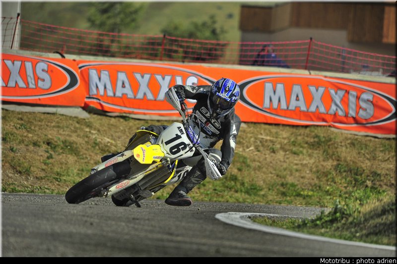 perret_23_supermotard_alp_huez_2009