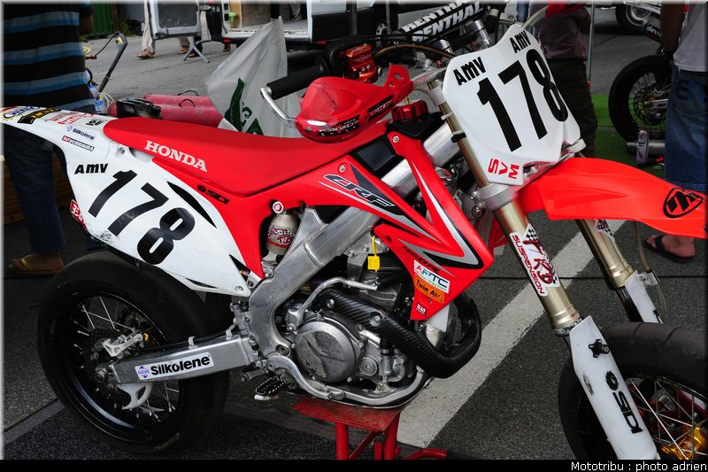 pornin_2_supermotard_alp_huez_2009