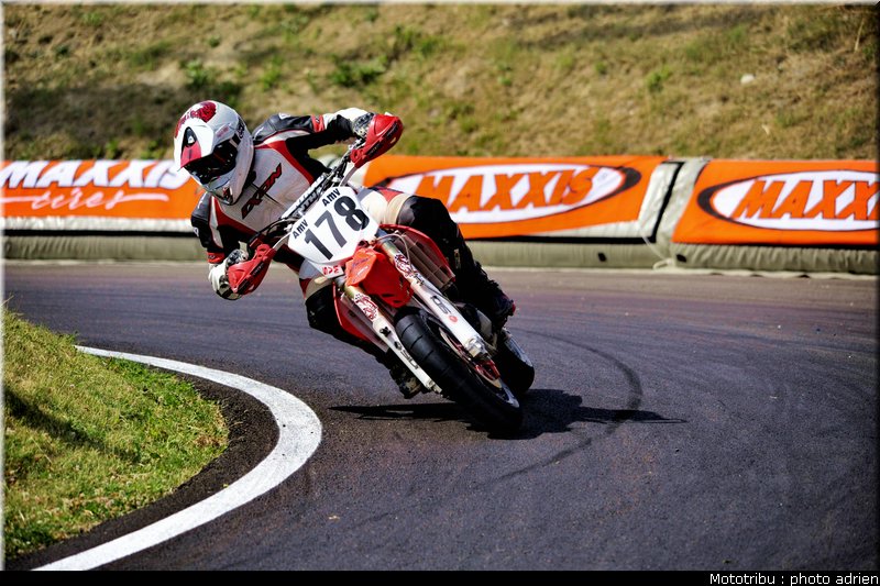 pornin_5_supermotard_alp_huez_2009