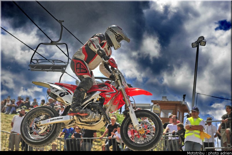 pornin_9_supermotard_alp_huez_2009