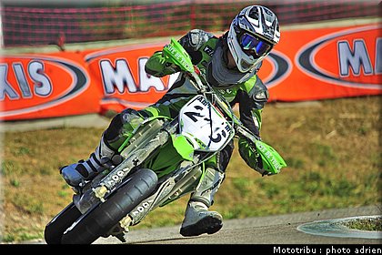 216_11_supermotard_alp_huez_2009.jpg