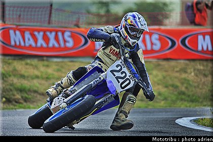 220_4_supermotard_alp_huez_2009.jpg