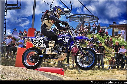 220_6_supermotard_alp_huez_2009.jpg