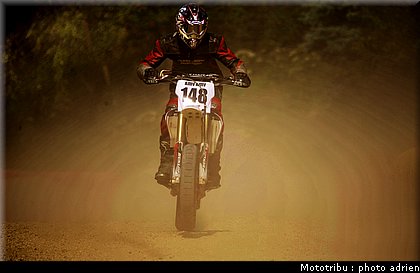 aillaud_10_supermotard_alp_huez_2009.jpg