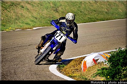 berthoux_2_supermotard_alp_huez_2009.jpg