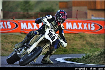binder_3_supermotard_alp_huez_2009.jpg