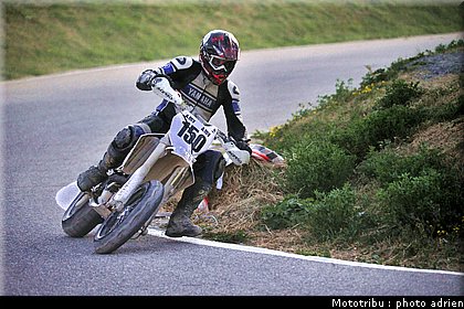 binder_4_supermotard_alp_huez_2009.jpg