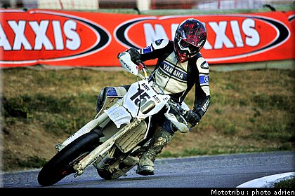 binder_7_supermotard_alp_huez_2009.jpg
