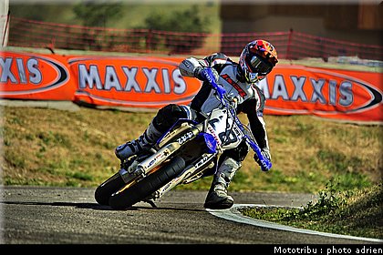 caradec_16_supermotard_alp_huez_2009.jpg