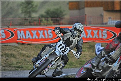 caron_14_supermotard_alp_huez_2009.jpg