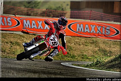 chambon_61_supermotard_alp_huez_2009.jpg