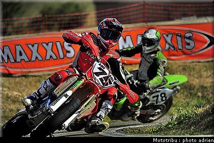 chambon_64_supermotard_alp_huez_2009.jpg