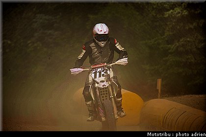 chirot_08_supermotard_alp_huez_2009.jpg