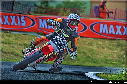 clement_05_supermotard_alp_huez_2009.jpg