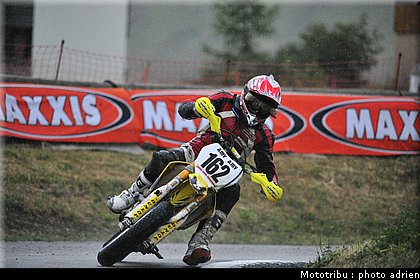 cornetti_03_supermotard_alp_huez_2009.JPG