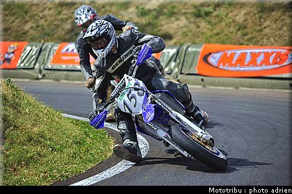 cottarel_6_supermotard_alp_huez_2009.jpg