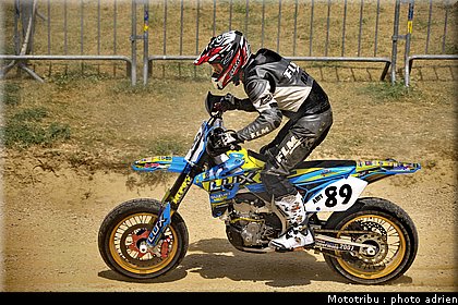 delaroue_03_supermotard_alp_huez_2009.jpg