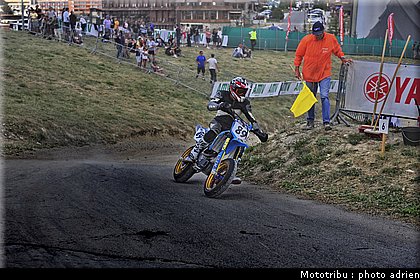 delaroue_04_supermotard_alp_huez_2009.jpg
