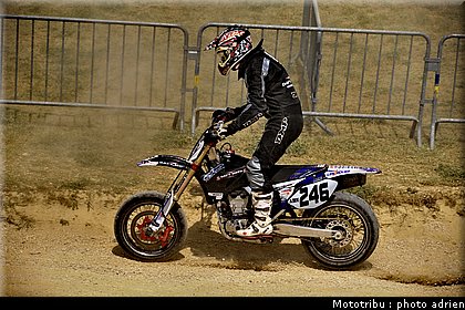 foures_1_supermotard_alp_huez_2009.jpg