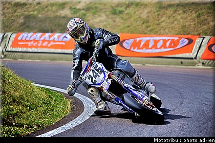 foures_3_supermotard_alp_huez_2009.jpg