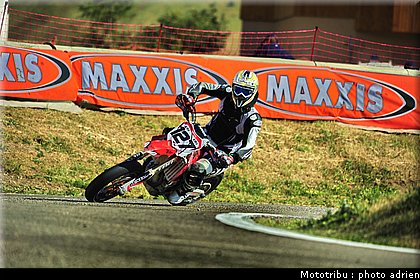 grellier_13_supermotard_alp_huez_2009.jpg