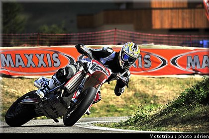 grellier_15_supermotard_alp_huez_2009.jpg