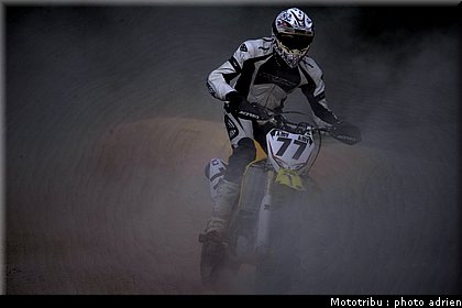 guenzi_07_supermotard_alp_huez_2009.jpg