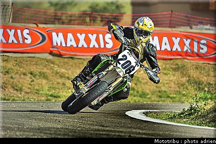 hoarau_8_supermotard_alp_huez_2009.jpg
