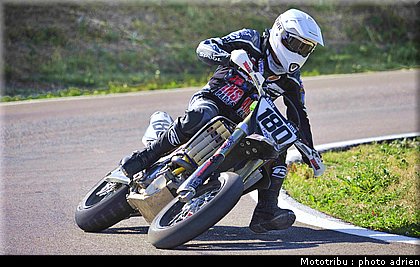 larguier_3_supermotard_alp_huez_2009.jpg