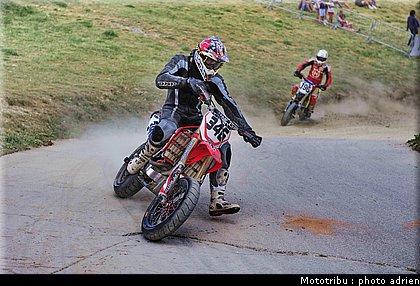 lefevre_5_supermotard_alp_huez_2009.jpg