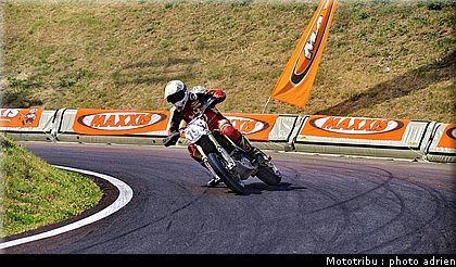 magno_06_supermotard_alp_huez_2009.jpg