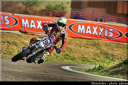 magno_10_supermotard_alp_huez_2009.jpg