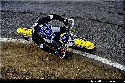 perret_01_supermotard_alp_huez_2009.jpg
