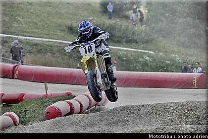 perret_10_supermotard_alp_huez_2009.jpg