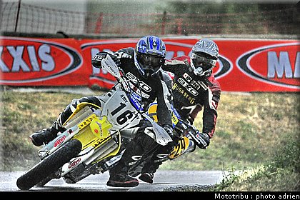 perret_12_supermotard_alp_huez_2009.JPG