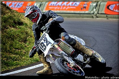 picavet_07_supermotard_alp_huez_2009.jpg