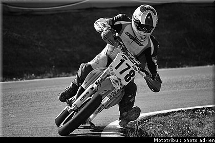 pornin_3_supermotard_alp_huez_2009.jpg
