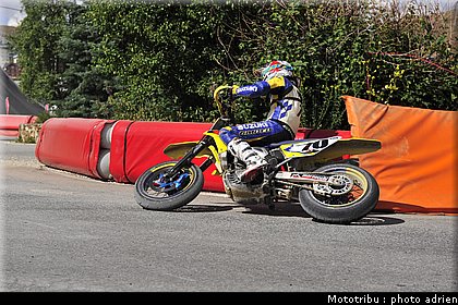 prizzi_16_supermotard_alp_huez_2009.JPG