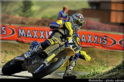 prizzi_20_supermotard_alp_huez_2009.jpg