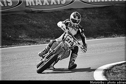 rey_03_supermotard_alp_huez_2009.jpg