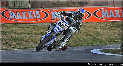 roussel_12_supermotard_alp_huez_2009.jpg